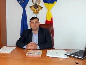 RĂDUCAN TĂNASE, Primar